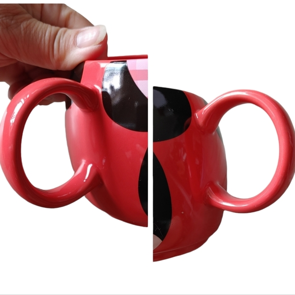 Disneyland Hong Kong Cute Minnie Mouse Porcelain Mug - Picture 8 of 9